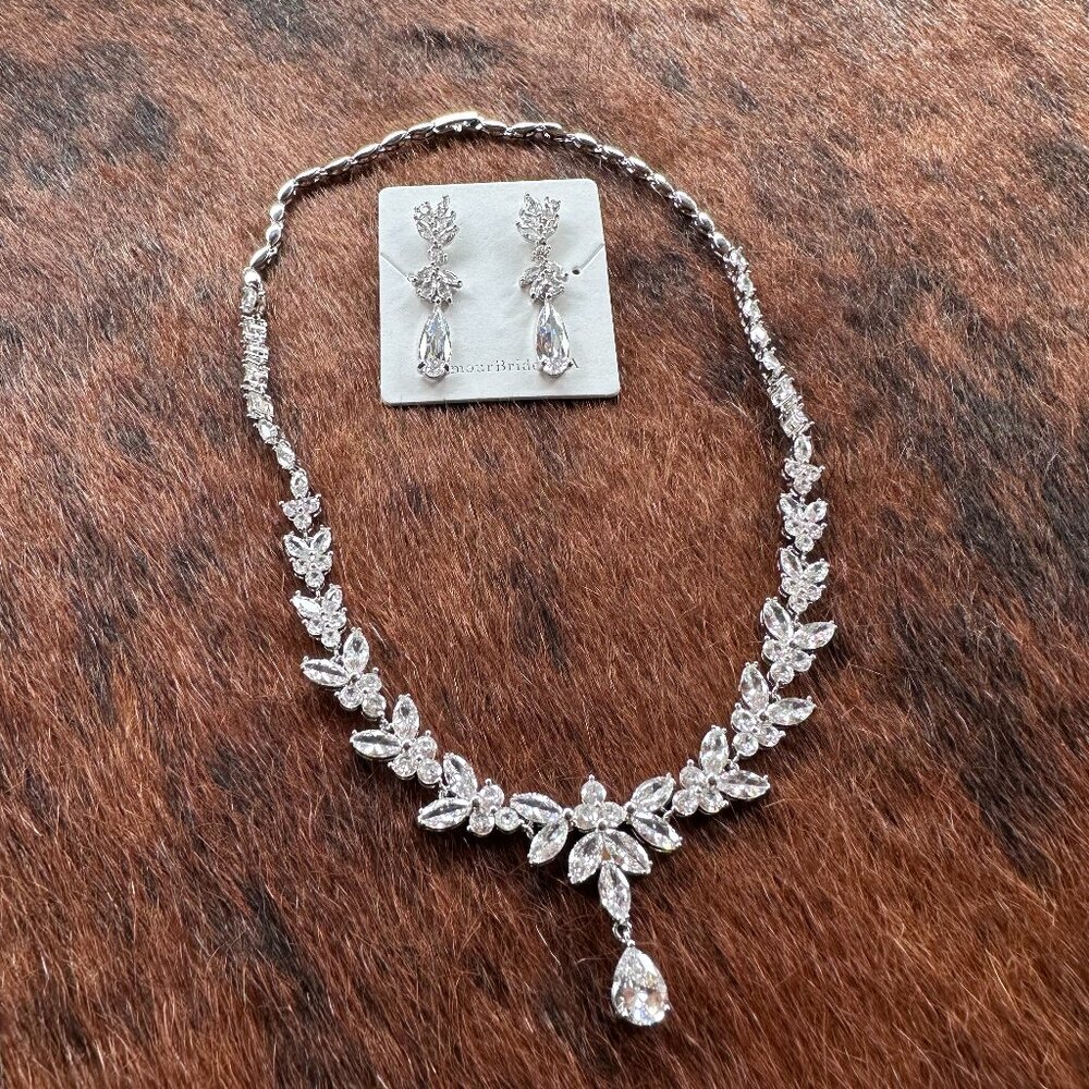 Glamour Bride USA Wedding Earring and Necklace Set